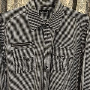 Black and white checkered shirt, with zipper pocket